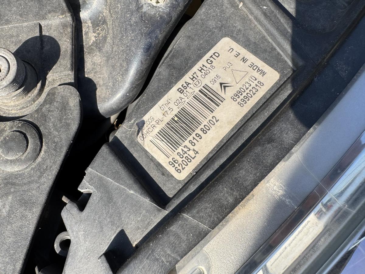Citroen C4 original Scheinwerfer vorn links Halogen Facelift Bj.2009